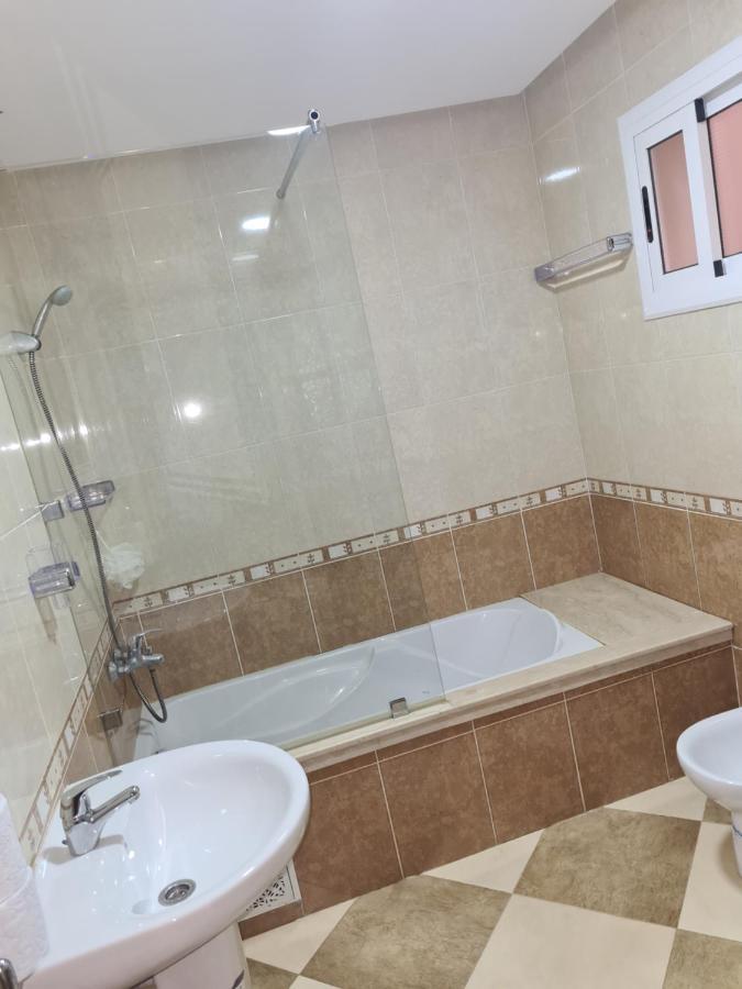 Residence La Cornich Nador Bagian luar foto