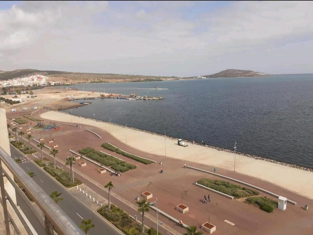 Residence La Cornich Nador Bagian luar foto