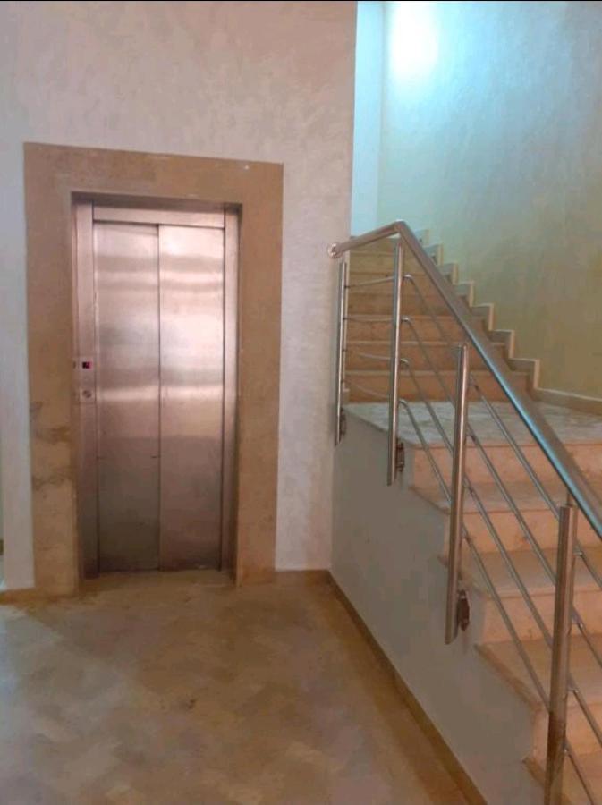 Residence La Cornich Nador Bagian luar foto