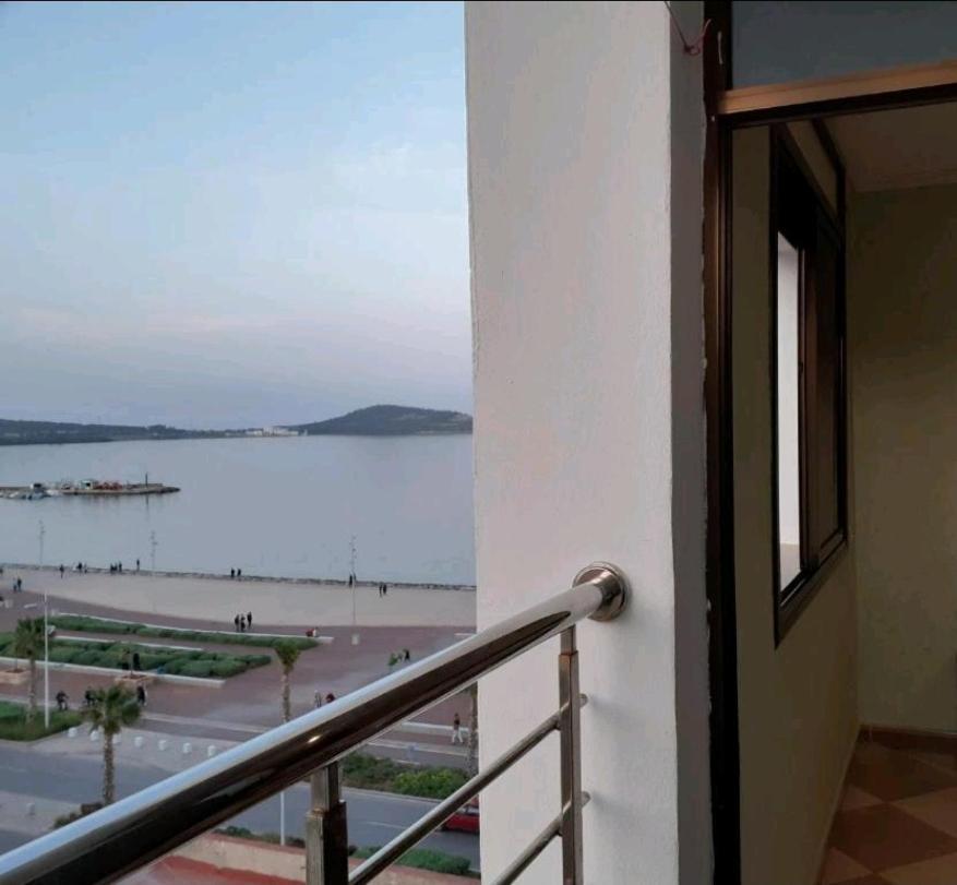 Residence La Cornich Nador Bagian luar foto